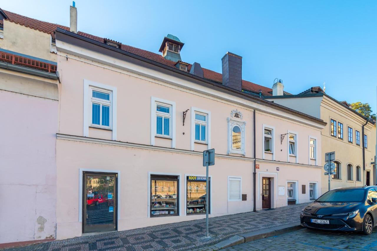 The Bookhouse, 5-Bedroom Residence By Prague Castle Zewnętrze zdjęcie