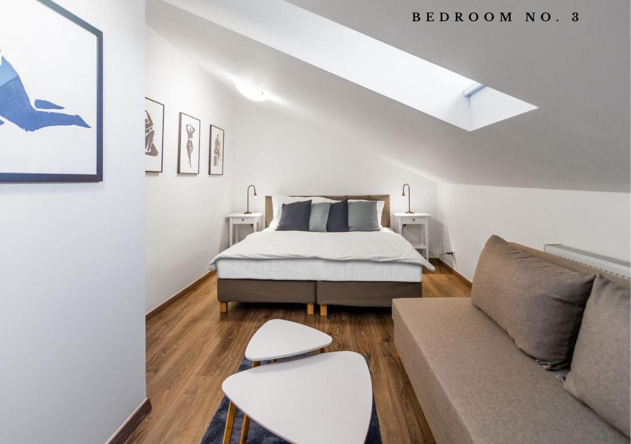 The Bookhouse, 5-Bedroom Residence By Prague Castle Zewnętrze zdjęcie